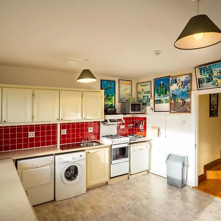 White Heather - 5 Bedroom House Holiday home *