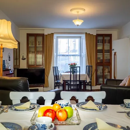 Holiday home White Heather - 5 Bedroom House Clifden