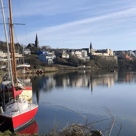 White Heather - 5 Bedroom House Clifden